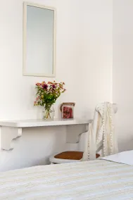 Skaris Homes - Room