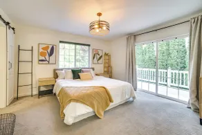 2 Mi to Lake Sammamish State Park! Modern Duplex - Interiör