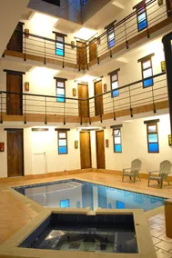 Chrisban Hotel Boutique - Piscina
