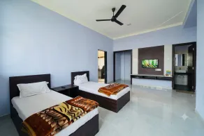 Hotel Amarendra Stay in - Chambre