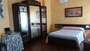 Hospedaje Menendez Pelayo - Habitación