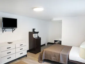 The Lancaster Motel By OYO Ronks near Paradise - Chambre