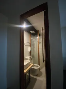 Villa Rosita Hotel Naga City by RedDoorz - Salle de bain