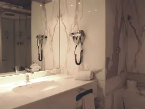 Cors'Hotel - Badezimmer