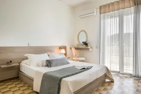 Malibu Studios & Apartments - Room