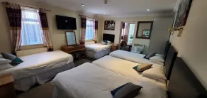 Diamonds Guest House - Habitación