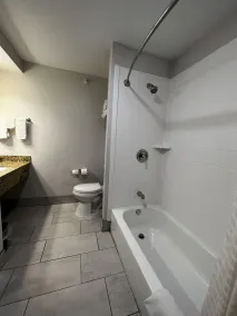 Comfort Inn & Suites New Lisbon - Bad