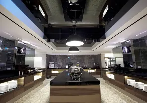 Royal Group Hotel Ho Yi Branch - Restaurant