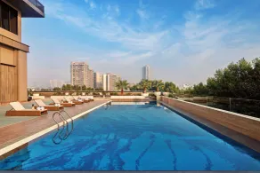 Hilton Gurugram Baani City Centre - Pool