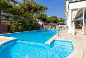 Hotel Continental - Piscine