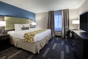 Baymont by Wyndham Traverse City - Room