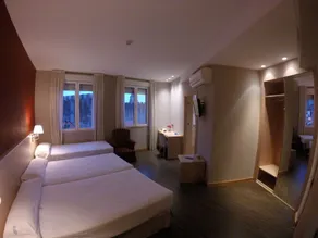Hotel Asturias - Chambre