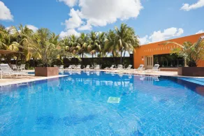Holiday Inn Convention Center by IHG - Pool