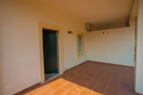 Gate To Verona - Entrada (vista interna)