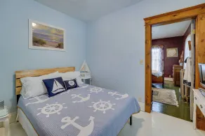 Dtwn Victorian Home - 1 Mi to Lake Michigan Beach! - Interiör