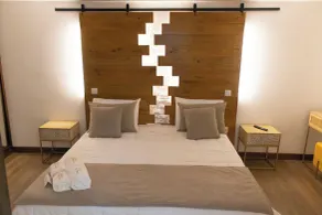 Golden Mirror - Chambre