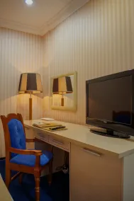 King Hotel Astana - Room