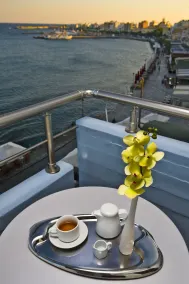 Astron Hotel - Vue de la chambre