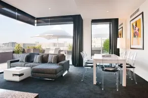 The Cullen Melbourne - Art Series - Room