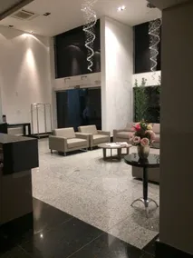 Líber Hotel Nova Serrana - Conforto na Rota da BR-262 - Réception