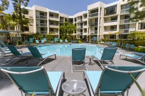 Howard Johnson by Wyndham Anaheim Hotel and Water Playground - Pool