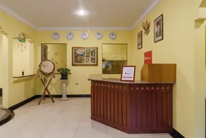 RedDoorz Plus near Ancol - Reception