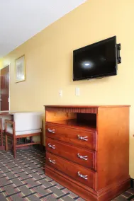 HomeTown Inn & Suites - Chambre