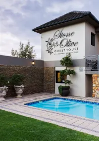 Stone Olive Guesthouse - Piscina