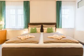 Hotel Schöne Aussicht - Quarto