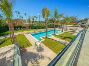 Palm Beach Resort - Piscina