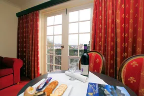 Quality Hotel Colonial Launceston - Room