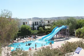 Tenda Hotel - Pool