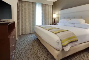 Drury Plaza Hotel Cape Girardeau Conference Center - Chambre