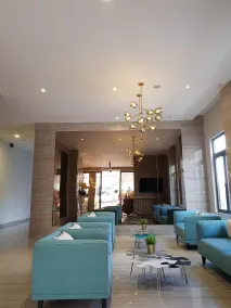 The Luxe Da Lat - Lobby sitting area