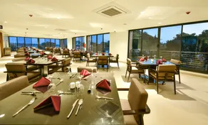 K Hotels Entebbe - Restaurant
