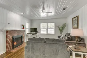 Cozy & Remolded! Near Thomasville Feels Like Home - Interior