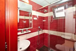 Pettas Apartments - Bathroom
