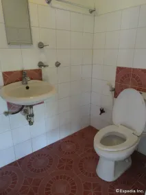 Hof Gorei Beach Resort Davao - Bathroom