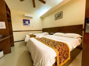 Casa Marco Suites Puerto Galera powered by Cocotel - Room