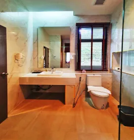 Rnana Grand - Badezimmer