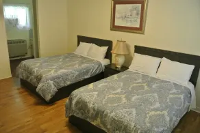 Gold Pine Inn Motel - Zimmer