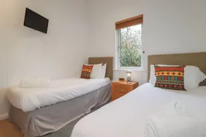 1 Miller's Island - Room