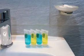 Orbi Beach Tower Hotel Official - Baño