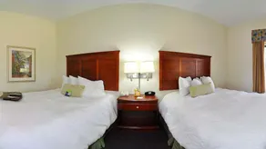 Hampton Inn Quincy - Room