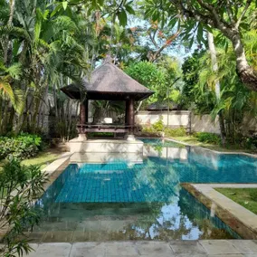 The Royal Beach Seminyak Bali - Pool