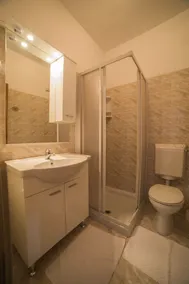 Pansion Valbruna - Bathroom