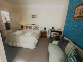 The Senarth - Room