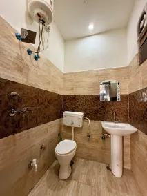 Amritsar Backpackers Hostel - Badezimmer