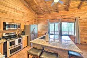 Woodsy Mountain Cabin: 2 Mi to Angel Fire Resort! - Interior