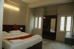 Soundarya Hotel - Zimmer